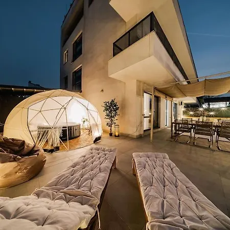 Apartment Downtown Scandinavian Igloo With Jacuzzi&terrace