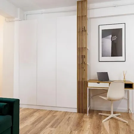 Apartment Downtown Scandinavian Igloo With Jacuzzi&terrace Bucharest