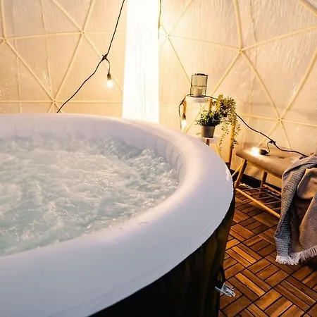 Downtown Scandinavian Igloo With Jacuzzi&terrace Apartment Bucharest